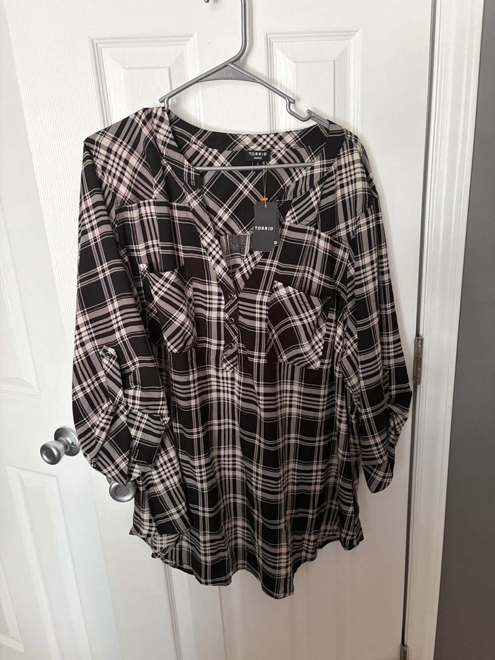Torrid Black & White Plaid 3/4 Sleeve Tunic Top